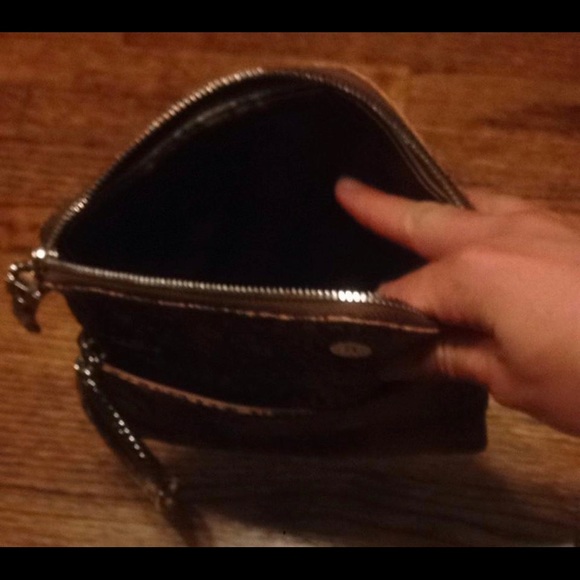 Henri bendel snakeskin print wristlet - Picture 2 of 4